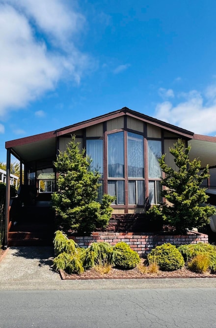 1090 Murray Rd, McKinleyville, CA 95519