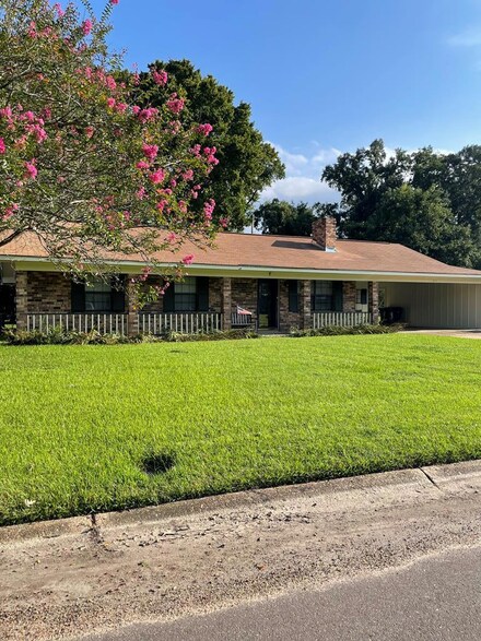 217 Margaret Ave, Natchez, MS 39120