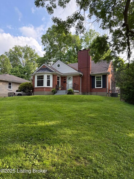 316 E Esplanade Ave, Louisville, KY 40214