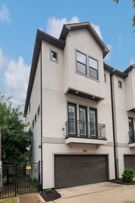 1834 Bonner St, Houston, TX 77007