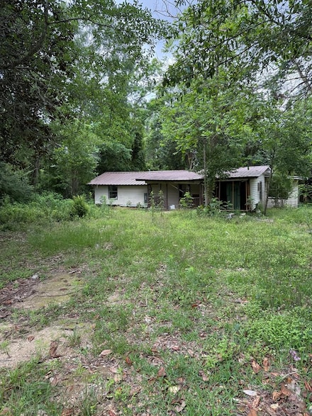 712 Black St, Jasper, TX 75951
