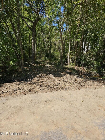 0 Fox Ave, Pass Christian, MS 39571