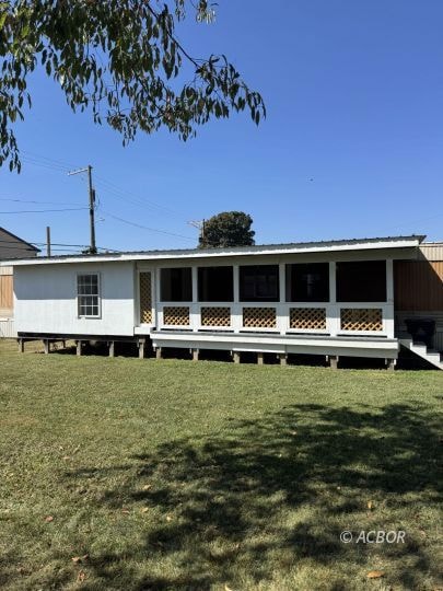 1137 Poplar St, Nelsonville, OH 45764