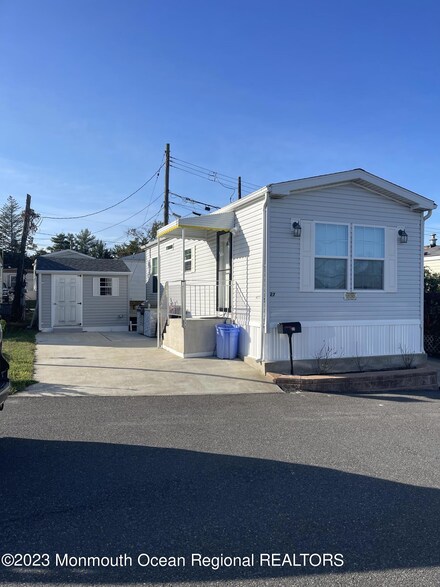 220 W Sylvania Ave Unit 27, Neptune, NJ 07753