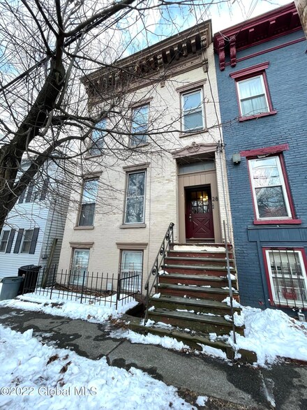 28 Myrtle Ave, Albany, NY 12202