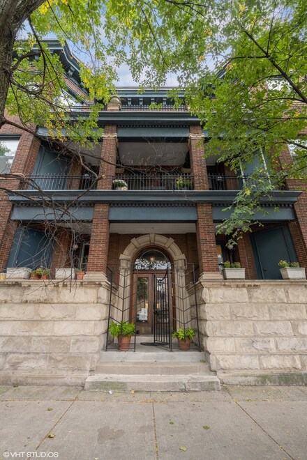 545 W Belmont Ave Unit 2W, Chicago, IL 60657