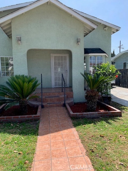 6818 Cedar St, Huntington Park, CA 90255