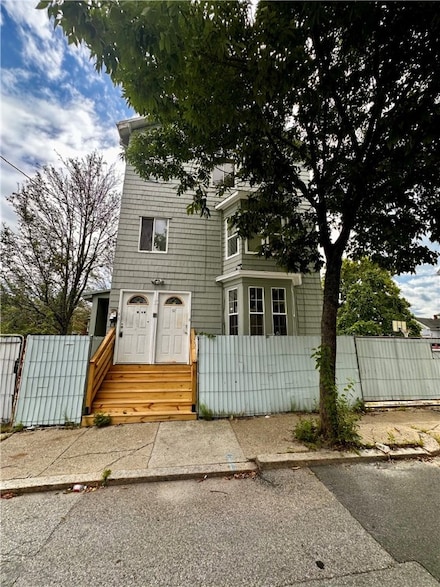 13 Esten St, Providence, RI 02908