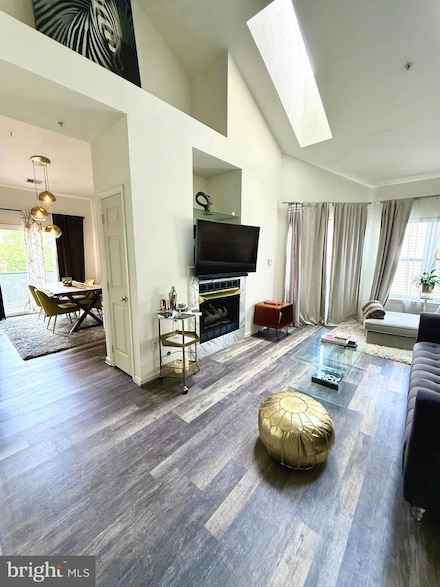 6541 Grange Ln Unit 401, Alexandria, VA 22315