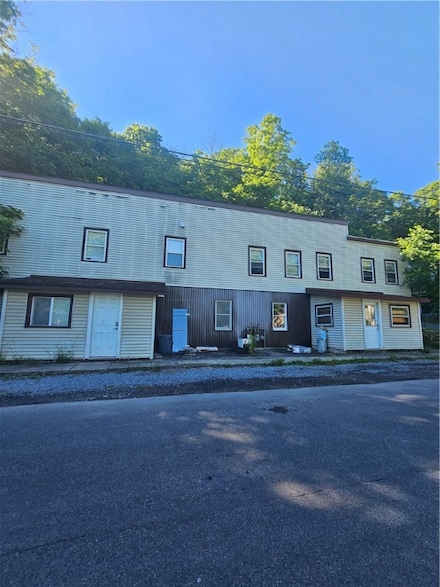 563 Spencer Rd, Ithaca, NY 14850