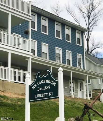 144 Lakeside Dr W, Belvidere, NJ 07823