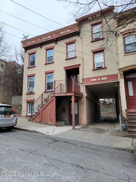 25 Myrtle Ave, Albany, NY 12202
