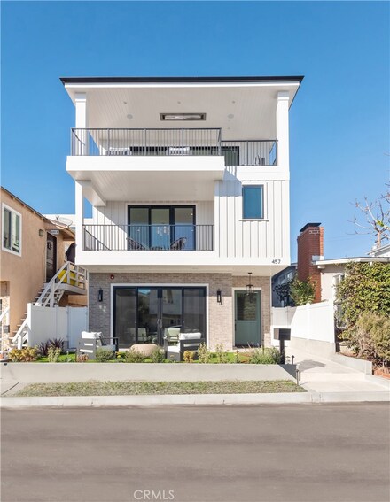 457 28th St, Manhattan Beach, CA 90266