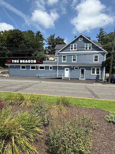 87 S Main St, Beacon Falls, CT 06403