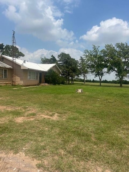 34252 E County Road 1330, Granite, OK 73547