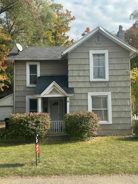 121 Maple St, Grass Lake, MI 49240