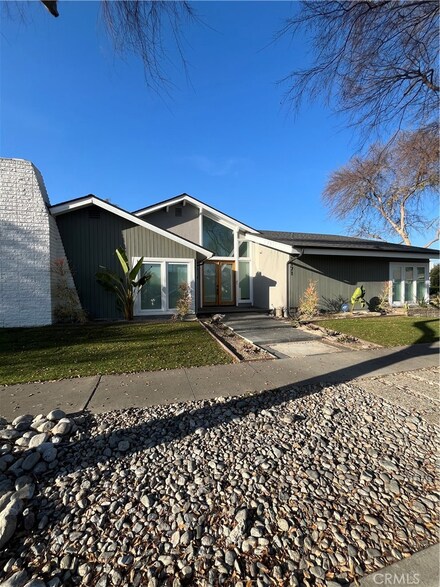 3171 Saint Albans Dr, Los Alamitos, CA 90720