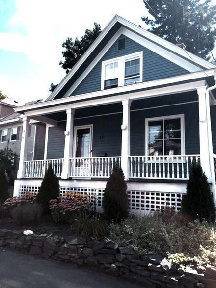 16 Concord St, Portland, ME 04103