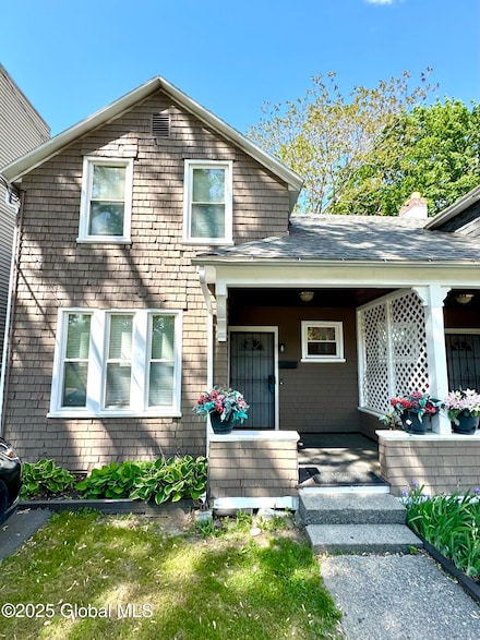 21 Bonheim St, Albany, NY 12204