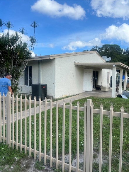 3812 NW 213th St, Miami Gardens, FL 33055