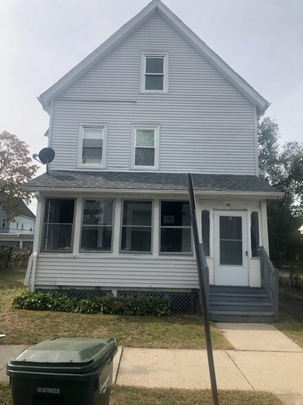 42-44 Andrew St, Springfield, MA 01109