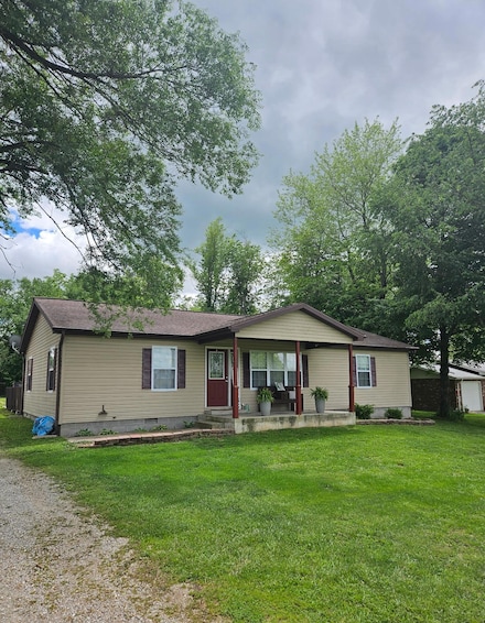 313 Washington St, Mountain View, MO 65548