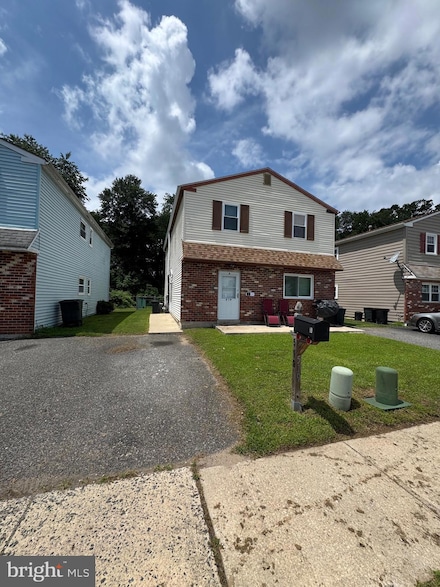 519 Corinthian Ave, Essington, PA 19029