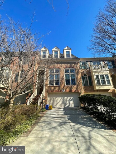 6654 Corner Ln, McLean, VA 22101