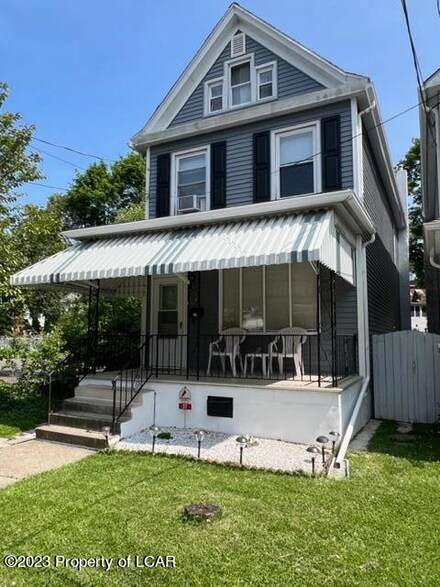 37 Gates St, Wilkes Barre, PA 18702