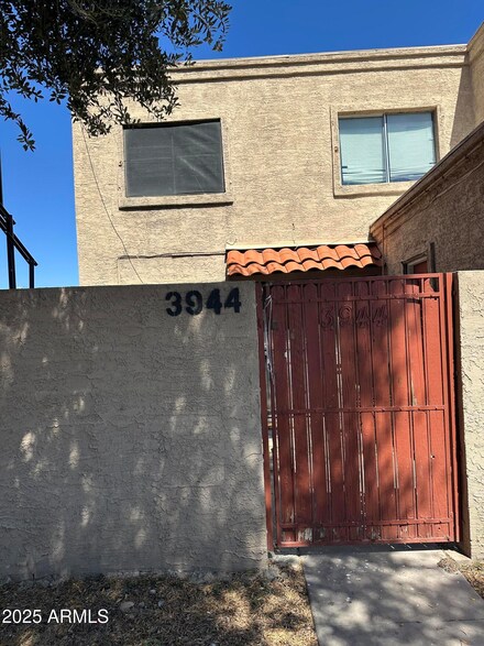 3944 W Camelback Rd, Phoenix, AZ 85019