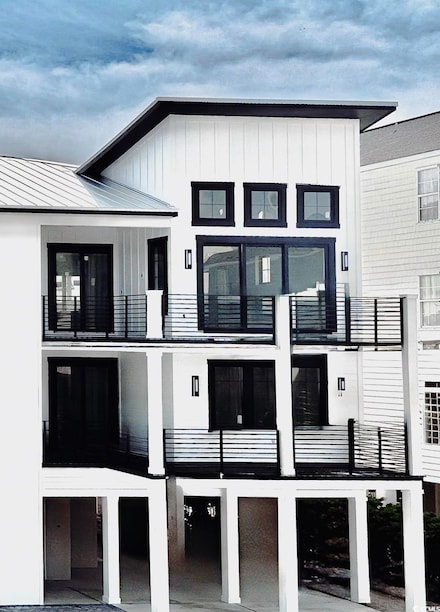 210 28th Ave N, North Myrtle Beach, SC 29582