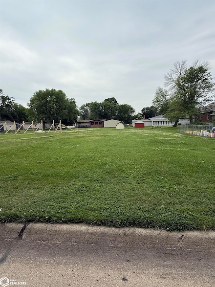 705 W Adams St, Jefferson, IA 50129