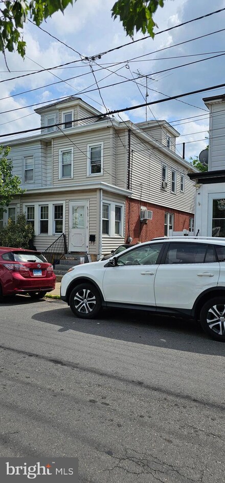 329 Bert Ave, Trenton, NJ 08629