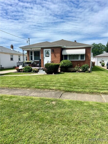 126 Glidden St, Buffalo, NY 14206