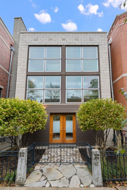 1936 W Wabansia Ave, Chicago, IL 60622