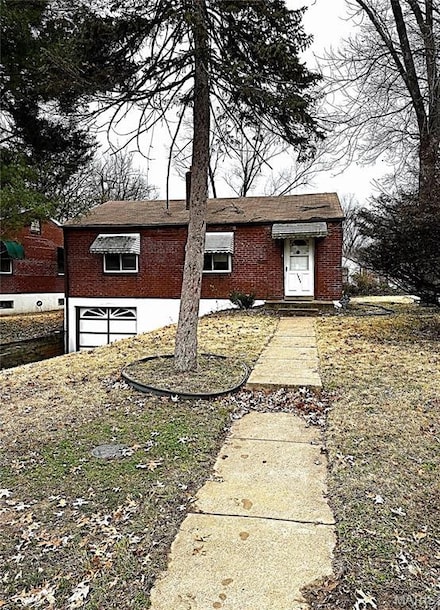 1940 Park Ln, Saint Louis, MO 63136