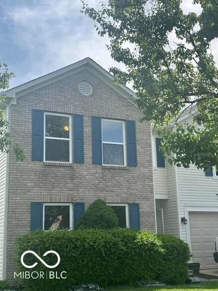 10746 Raven Ct, Fishers, IN 46038