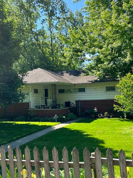 610 E Marshall St Unit Marion, Marion, IN 46952