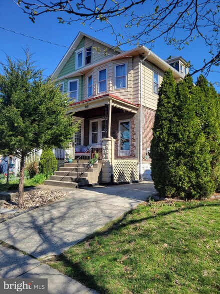 841 Maple Ave, Collingswood, NJ 08108