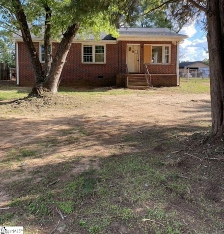 2210 E Lee Rd, Taylors, SC 29687