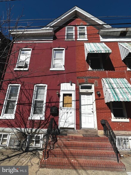 142 Pearl St, Trenton, NJ 08609