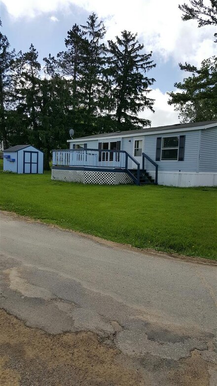 11642 Barnhart St, Stitzer, WI 53825