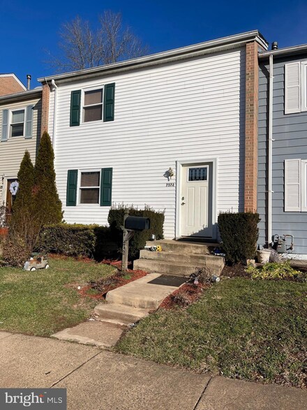 7572 Quail Run Ln, Manassas, VA 20109