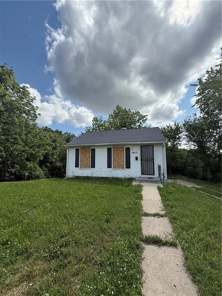 3015 Quincy Ave, Kansas City, MO 64128