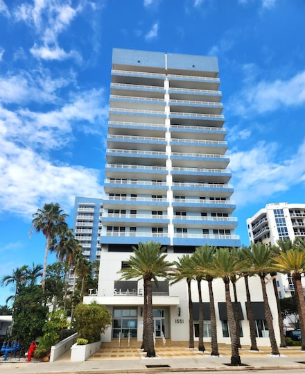 1551 N Flagler Dr Unit Ph L7, West Palm Beach, FL 33401