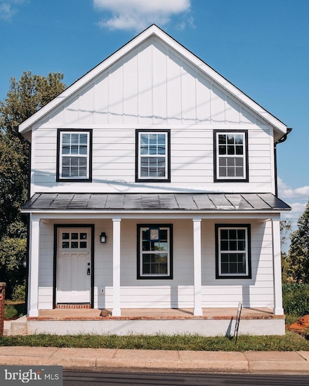 449 Falmouth St, Warrenton, VA 20186