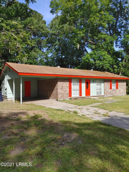 1013 Pecan St, Beaufort, SC 29906
