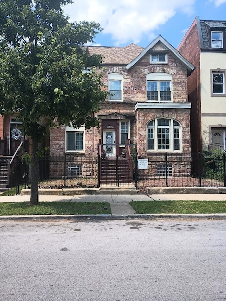 2236 W Monroe St, Chicago, IL 60612
