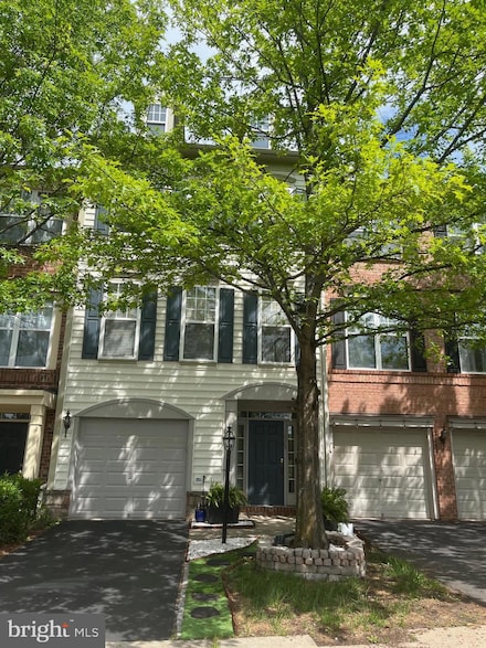 12205 Desoto Falls Ct, Bristow, VA 20136