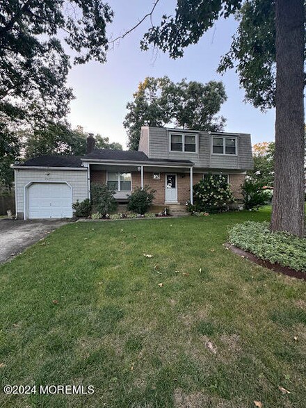 247 Powell Ave, West Berlin, NJ 08091